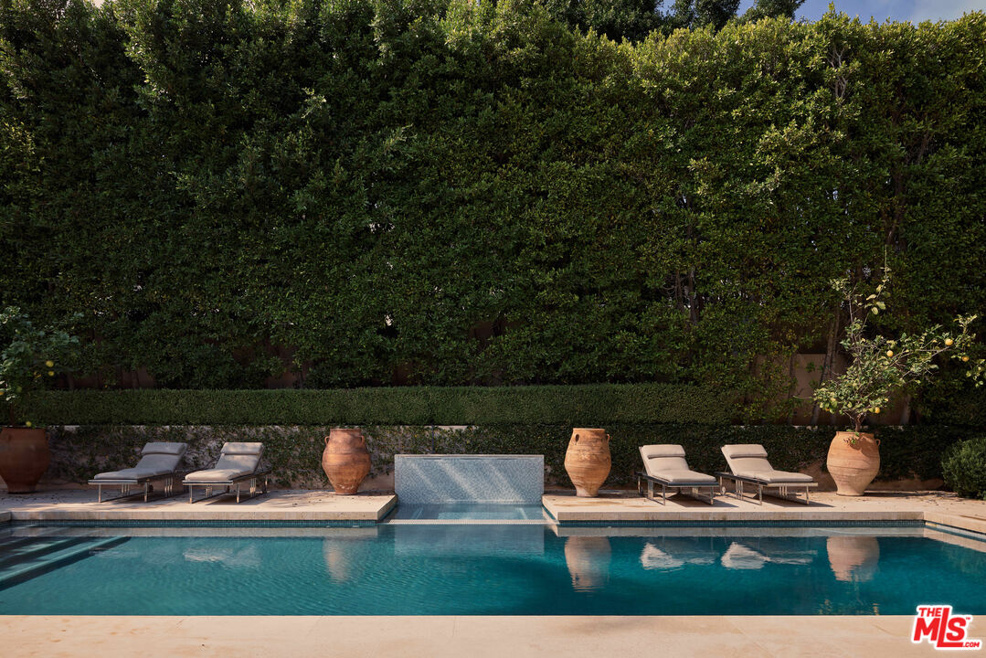 623 N Alta Dr, Beverly Hills