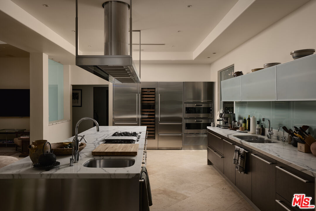623 N Alta Dr, Beverly Hills