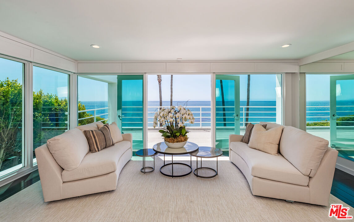 27420 Pacific Coast Hwy, Malibu