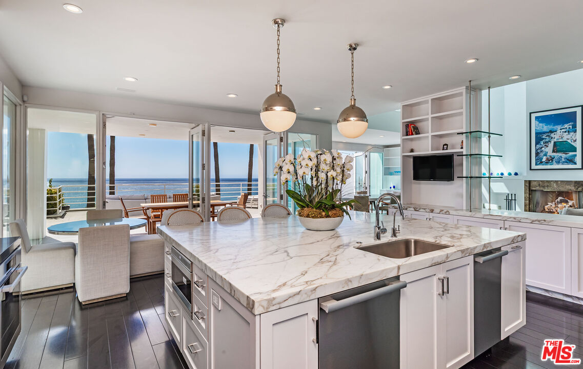 27420 Pacific Coast Hwy, Malibu