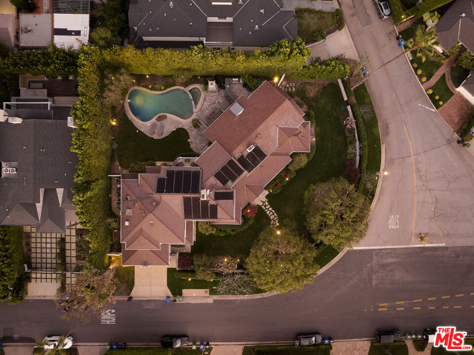 12523 S Helena St, Brentwood 