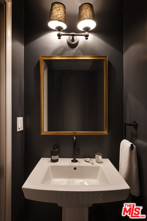 4424 Moorpark Way Unit: 5, Toluca Lake