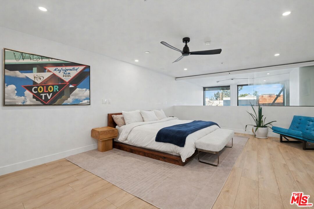 700 Main St Unit: 5, Venice 