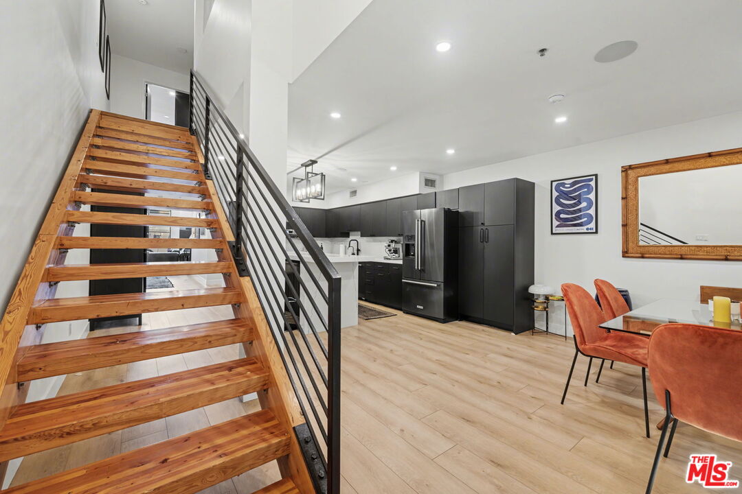 700 Main St Unit: 5, Venice 