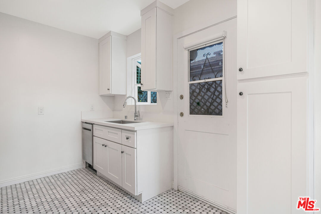 2310 Pisani Pl, Venice