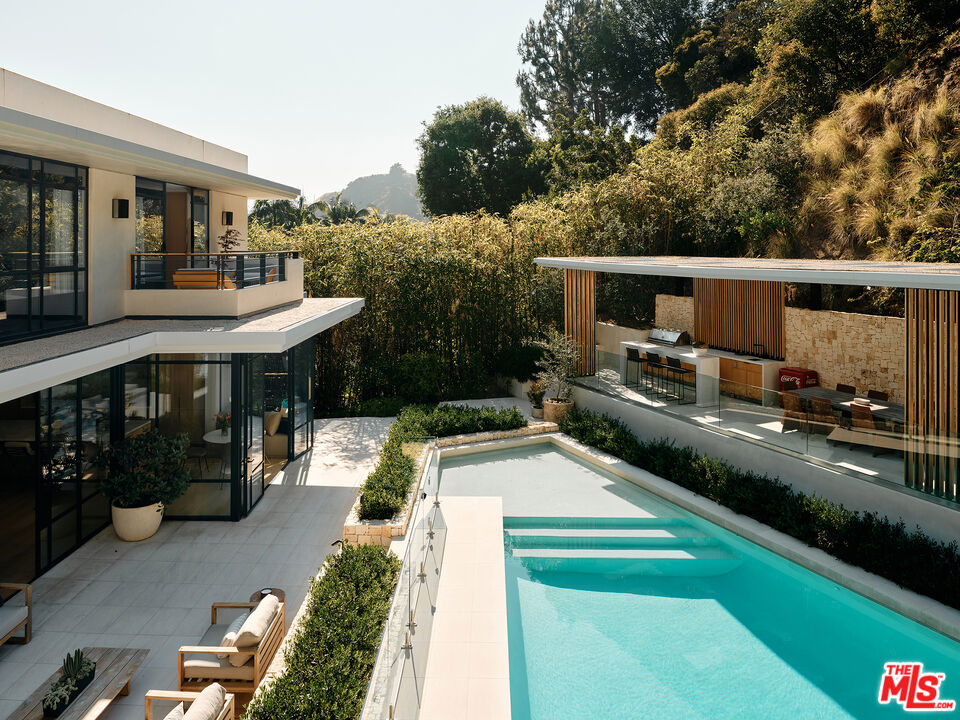 9509 Heather Rd, Beverly Hills