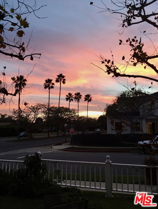 700 Chapala Dr, Pacific Palisades