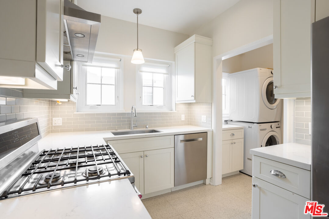 442 S Maple Dr Unit: 1/2, Beverly Hills