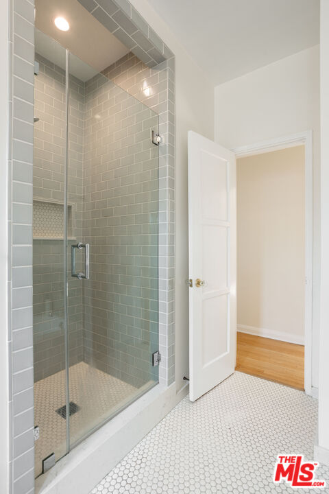 442 S Maple Dr Unit: 1/2, Beverly Hills