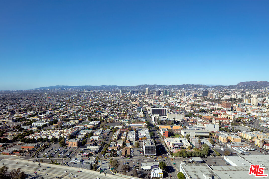 900 W Olympic Blvd Unit: 40F