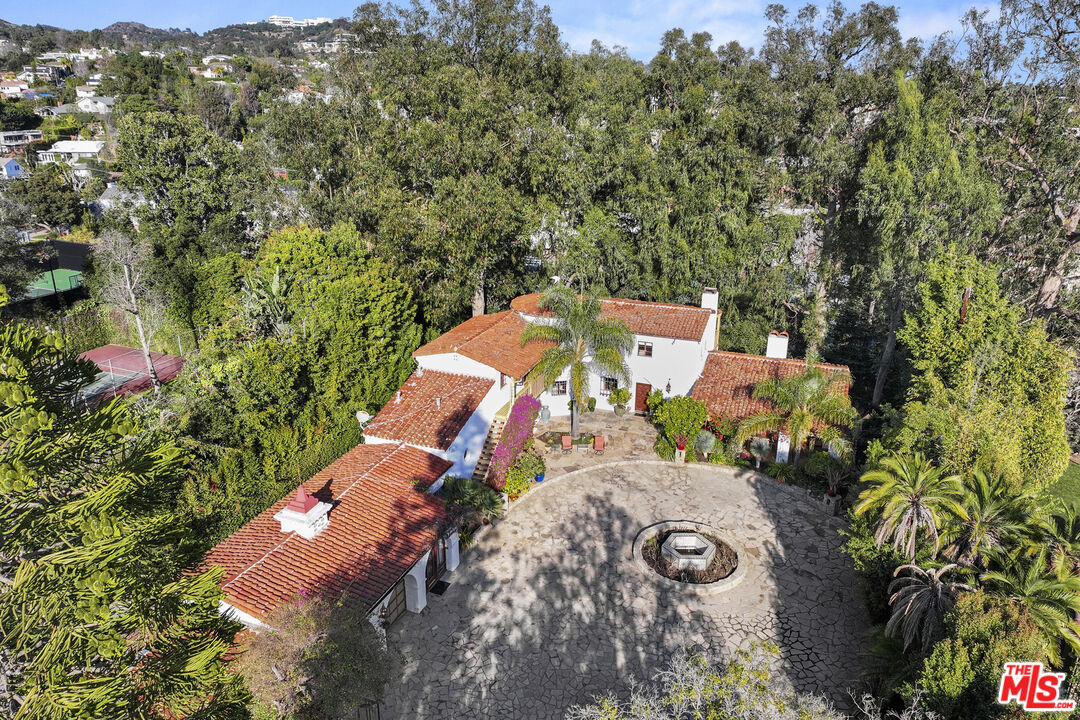 334 N Carmelina Ave, Brentwood