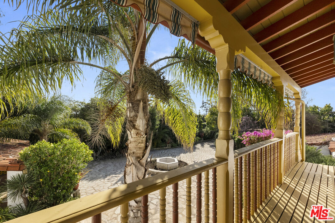334 N Carmelina Ave, Brentwood
