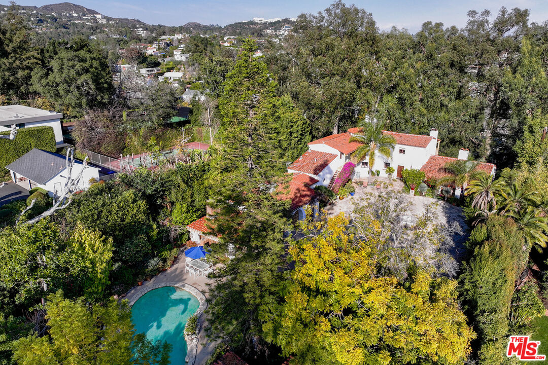 334 N Carmelina Ave, Brentwood