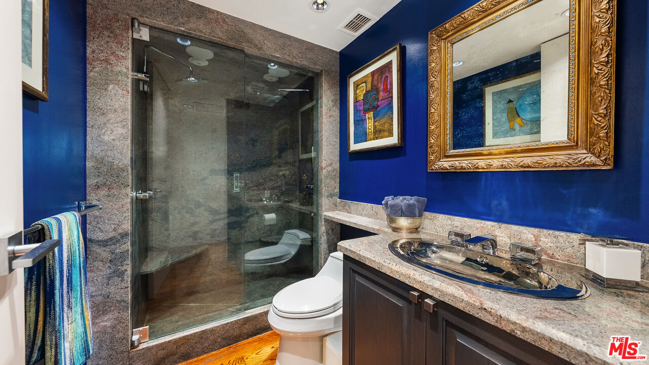 2220 Avenue Of The Stars Unit: 1802W