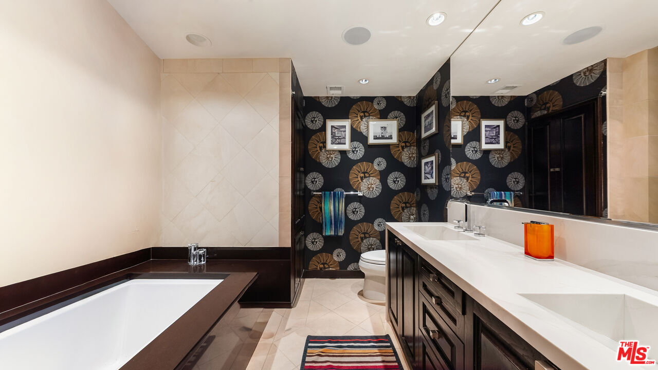 2220 Avenue Of The Stars Unit: 1802W