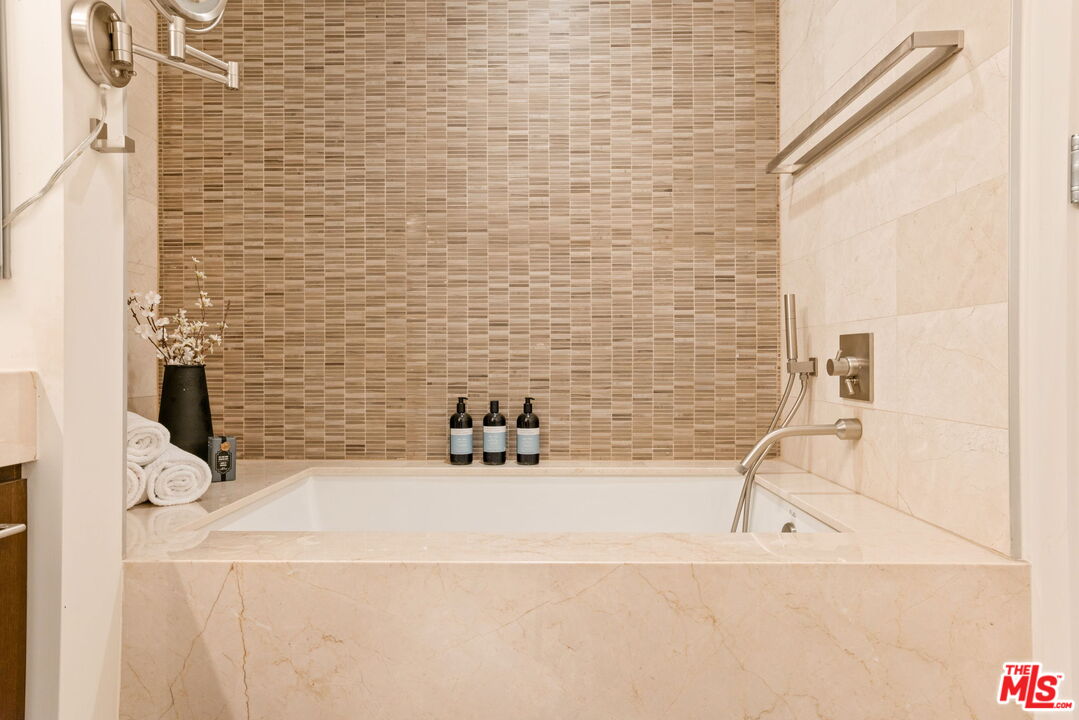 1755 Ocean Avenue Unit: 412, Santa Monica 