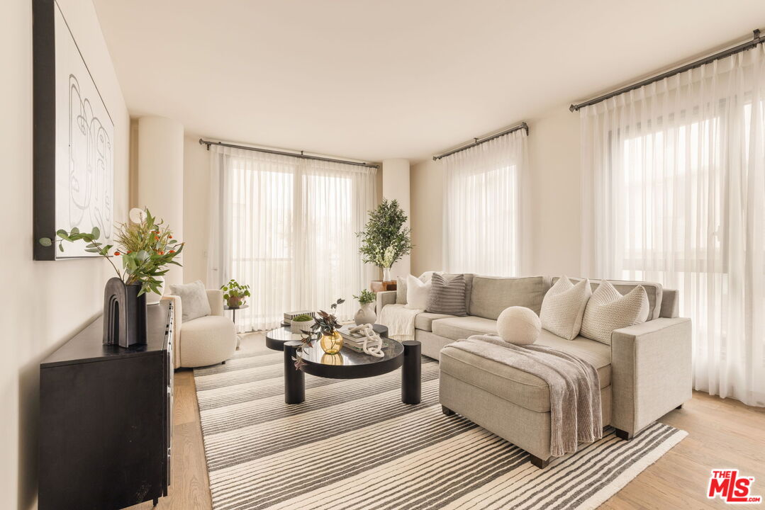 1755 Ocean Avenue Unit: 412, Santa Monica 