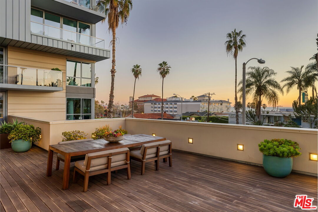 1755 Ocean Avenue Unit: 412, Santa Monica 