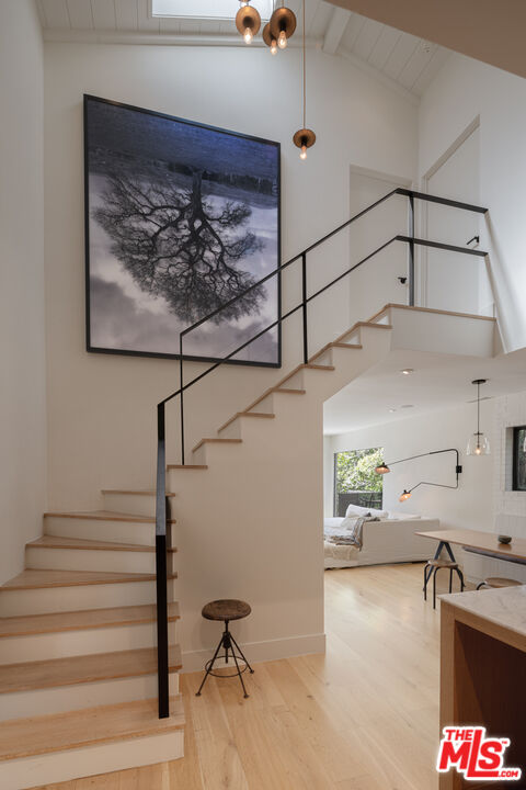 226 S Rimpau Blvd, Hancock Park