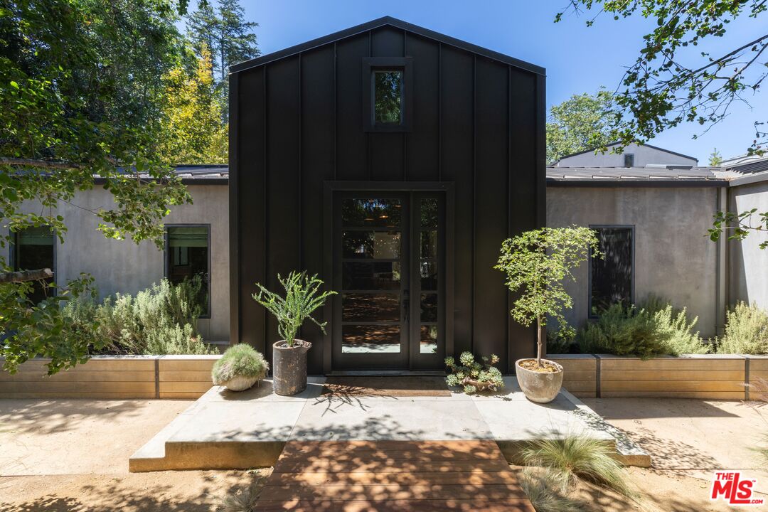 226 S Rimpau Blvd, Hancock Park