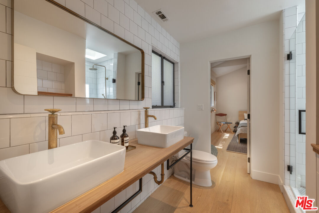 226 S Rimpau Blvd, Hancock Park