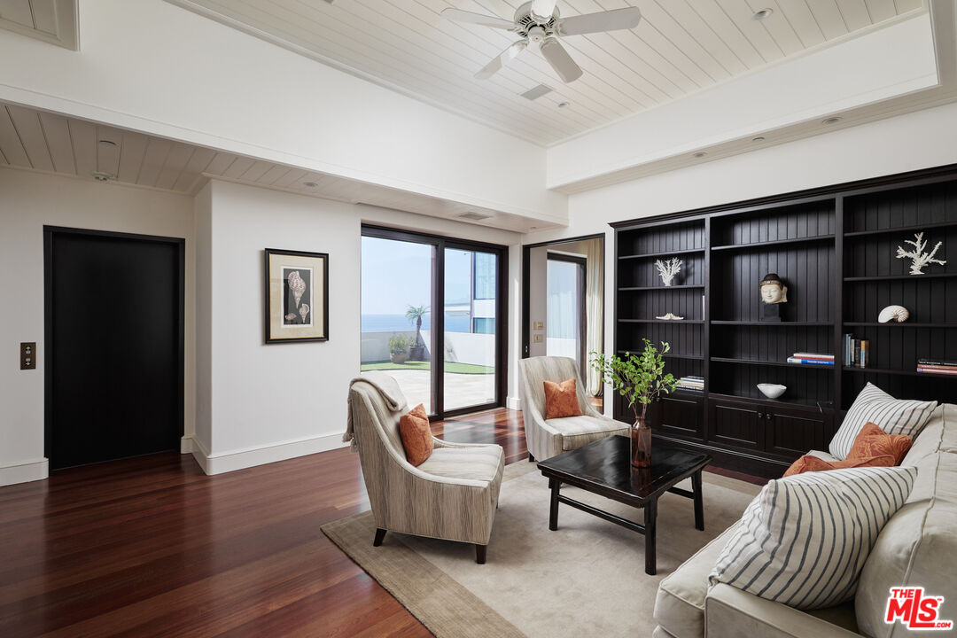 31 Bay Dr, Laguna Beach