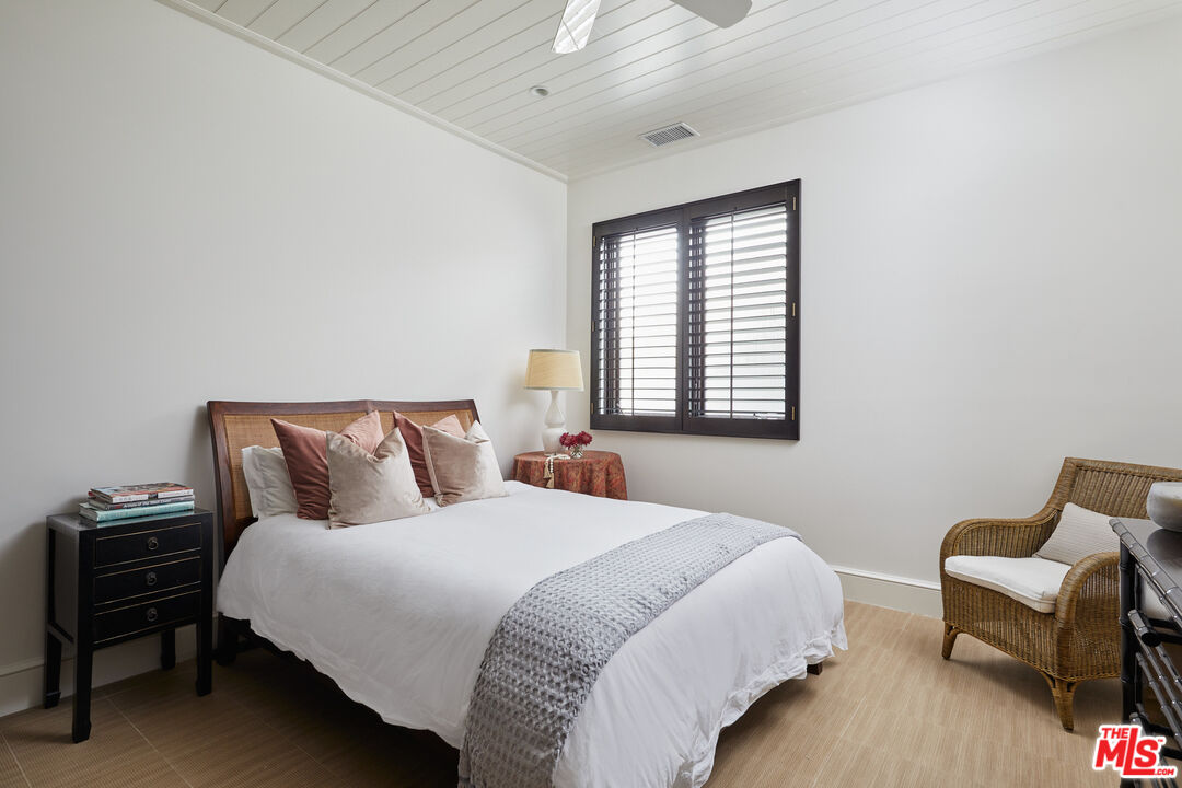 31 Bay Dr, Laguna Beach