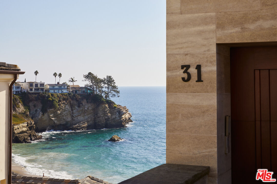 31 Bay Dr, Laguna Beach