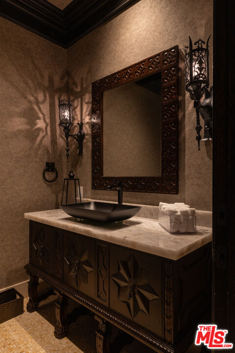 25300 Prado De La Magia, Calabasas