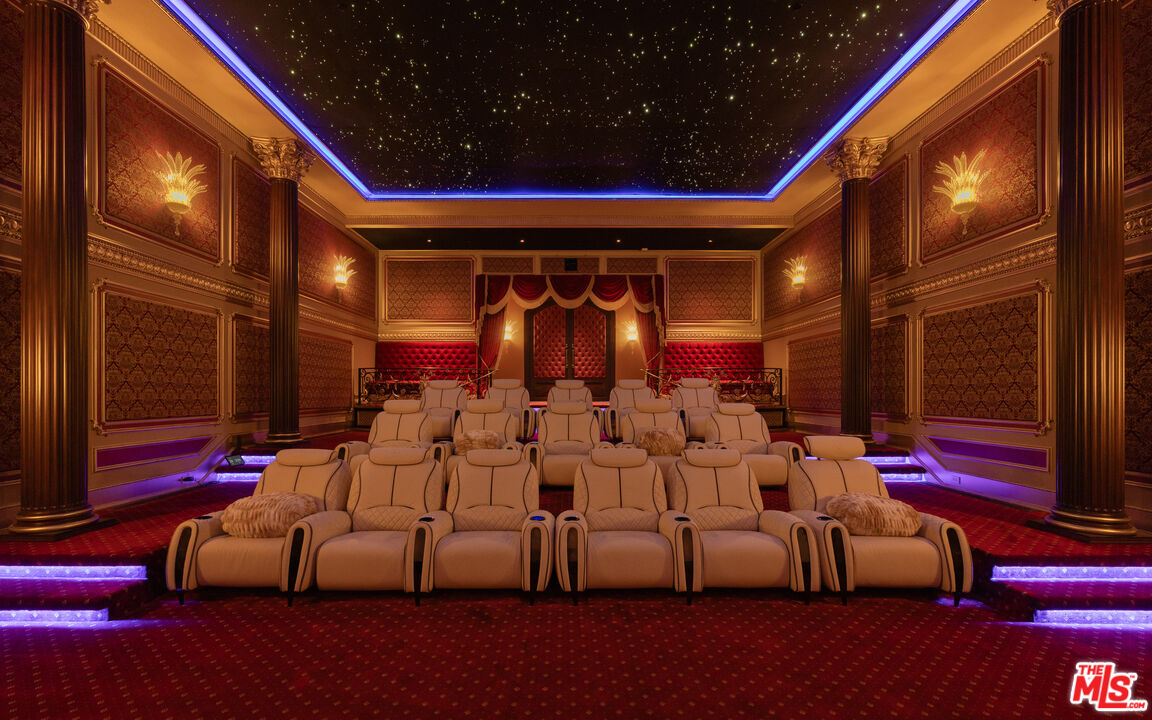 25300 Prado De La Magia, Calabasas