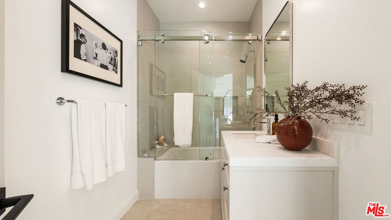 13146 Rivers Rd, Brentwood