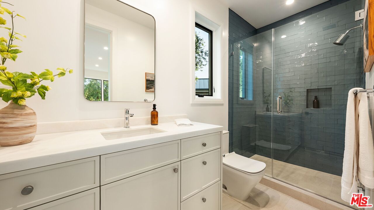 13146 Rivers Rd, Brentwood