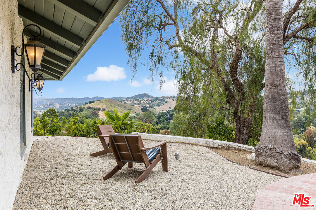 24820 Jacob Hamblin Rd, Hidden Hills