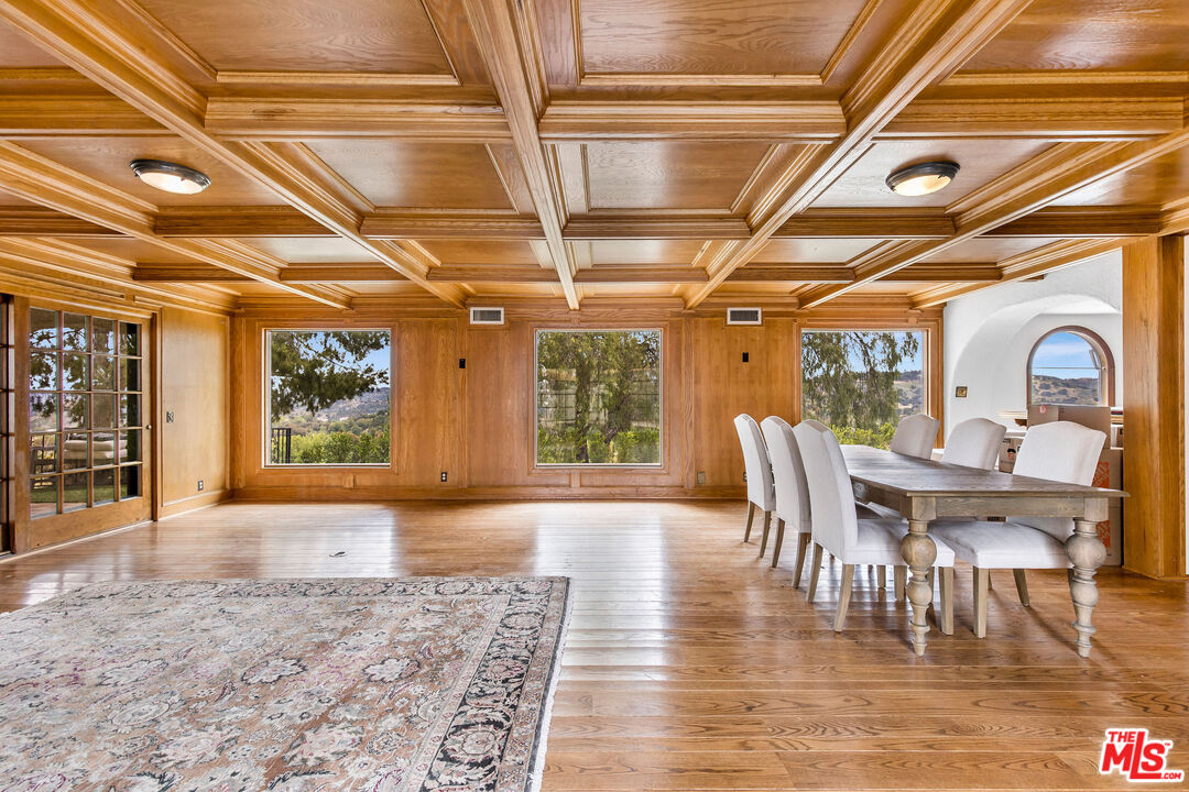 24820 Jacob Hamblin Rd, Hidden Hills