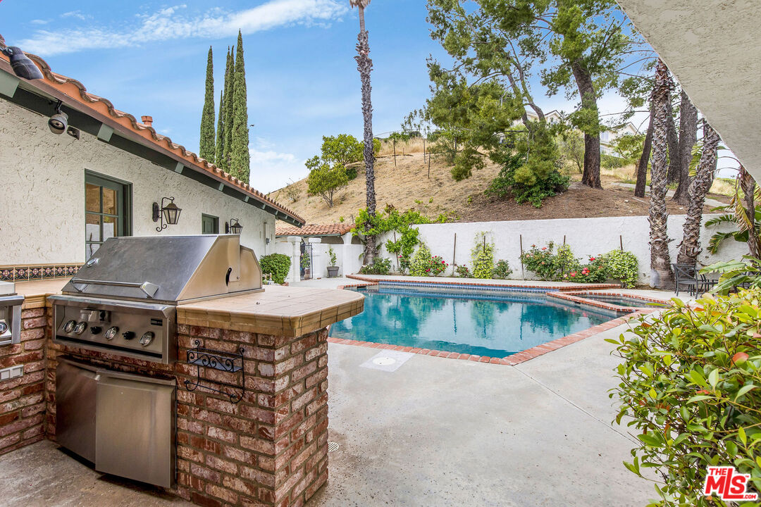 24820 Jacob Hamblin Rd, Hidden Hills