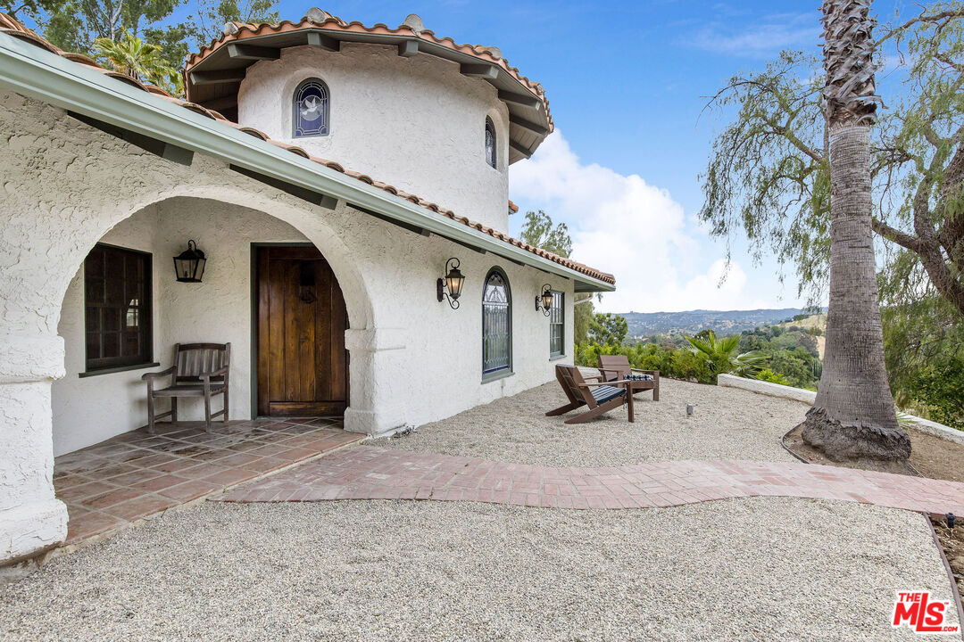 24820 Jacob Hamblin Rd, Hidden Hills