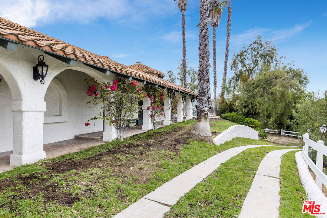 24820 Jacob Hamblin Rd, Hidden Hills