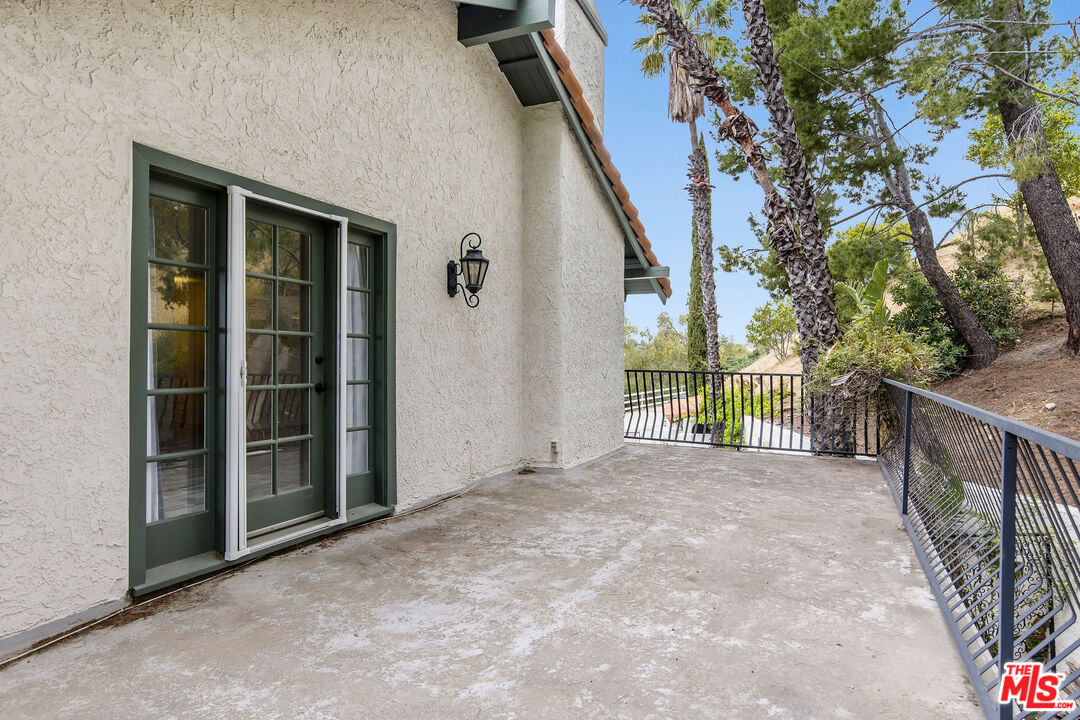 24820 Jacob Hamblin Rd, Hidden Hills