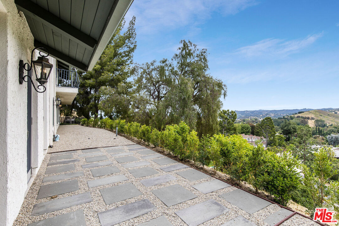 24820 Jacob Hamblin Rd, Hidden Hills
