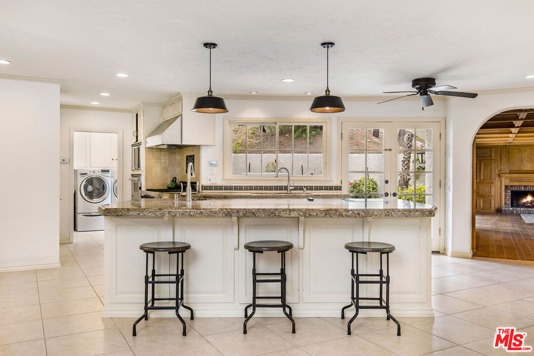 24820 Jacob Hamblin Rd, Hidden Hills