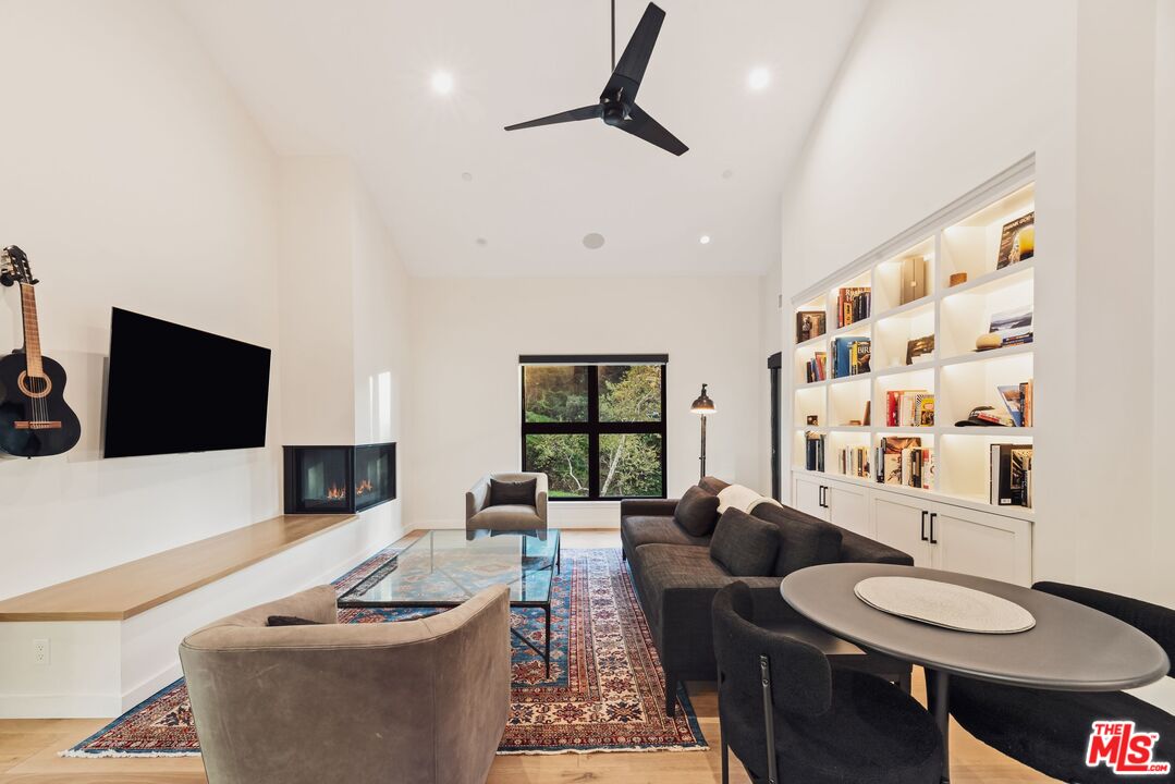 28525 Newton Canyon Rd, Malibu 