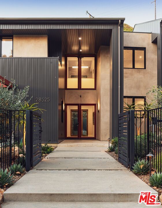 28525 Newton Canyon Rd, Malibu 