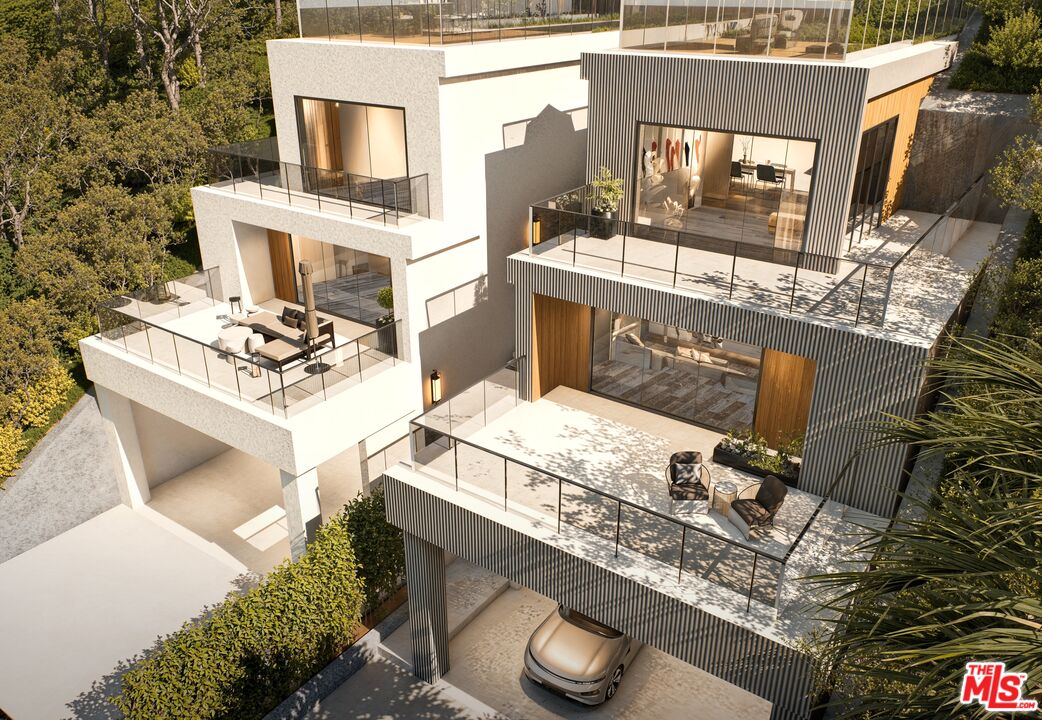 8536 Lookout Mountain Ave