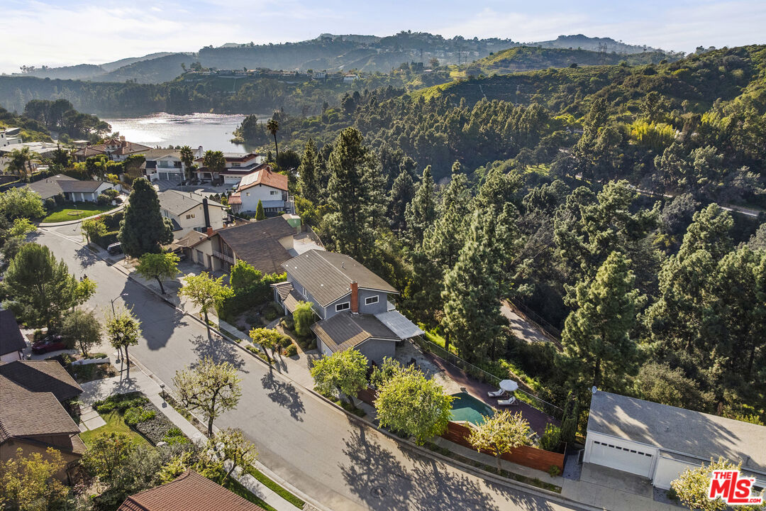 3127 Arrowhead Dr, Hollywood Hills