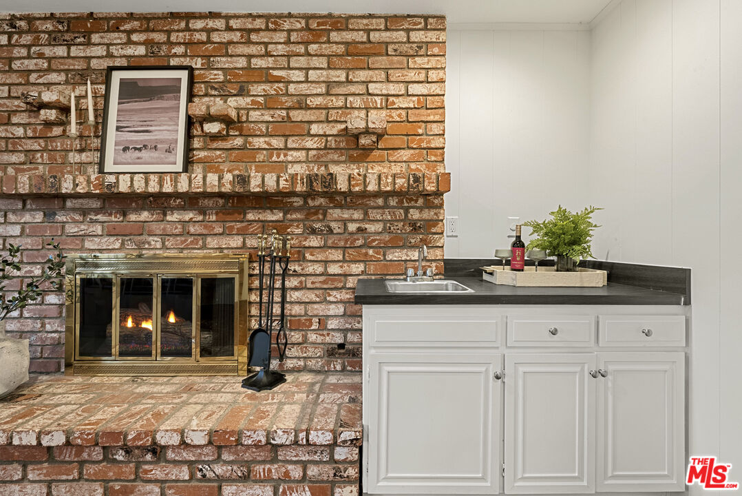 3127 Arrowhead Dr, Hollywood Hills