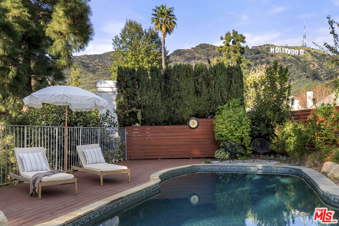 3127 Arrowhead Dr, Hollywood Hills