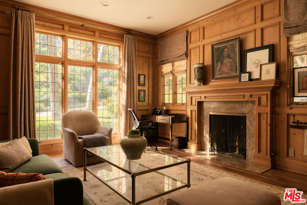 1420 Moraga Dr, Bel Air