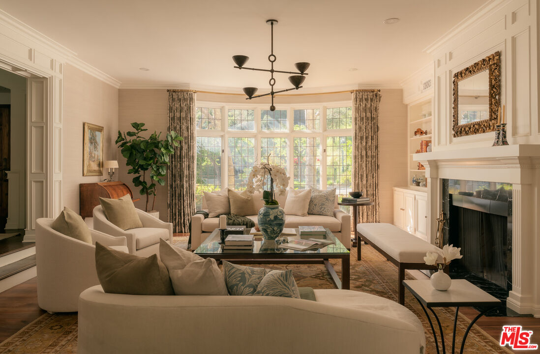 1420 Moraga Dr, Bel Air