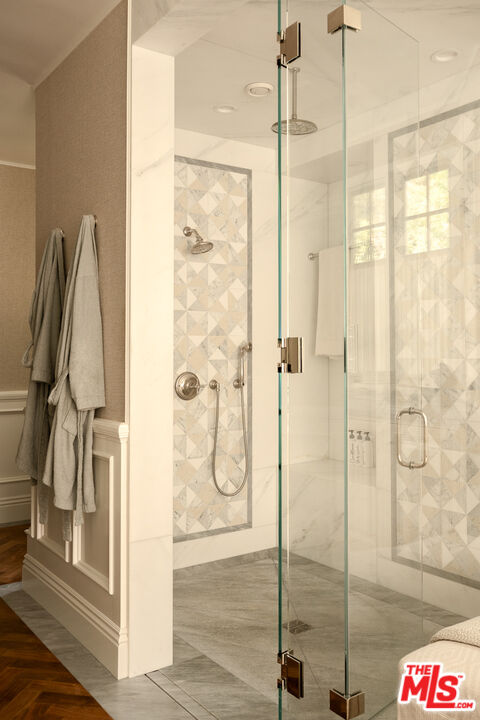 1420 Moraga Dr, Bel Air