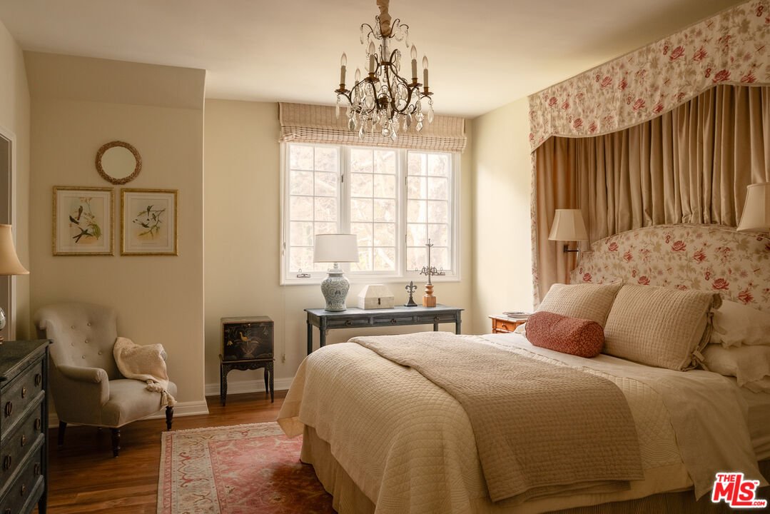 1420 Moraga Dr, Bel Air